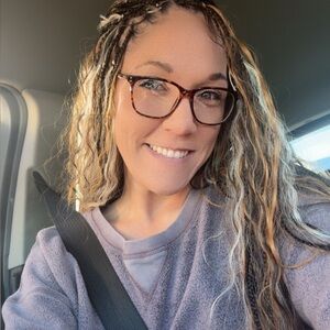 Meet your Posher, Dakotah